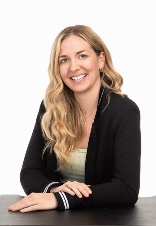 Headshot of Gina Bethell.