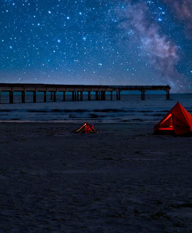 Camping-beach-night-fire