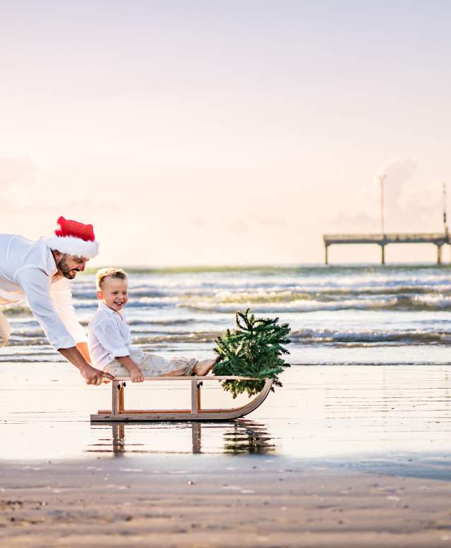 family-holiday-christmas