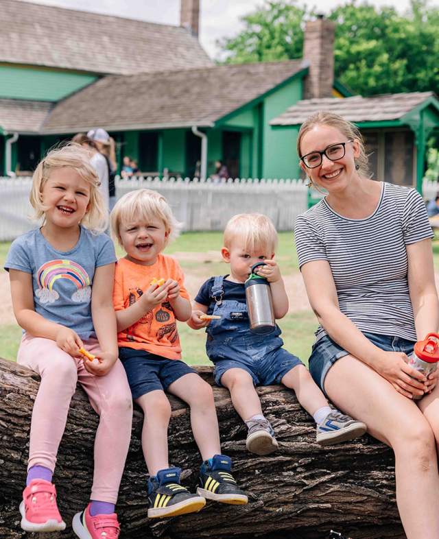 Family at Nash Farm in Grapevine, Texas