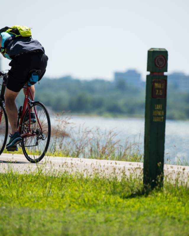 Cyclist taking the trail around Lake Hefner in Oklahoma City