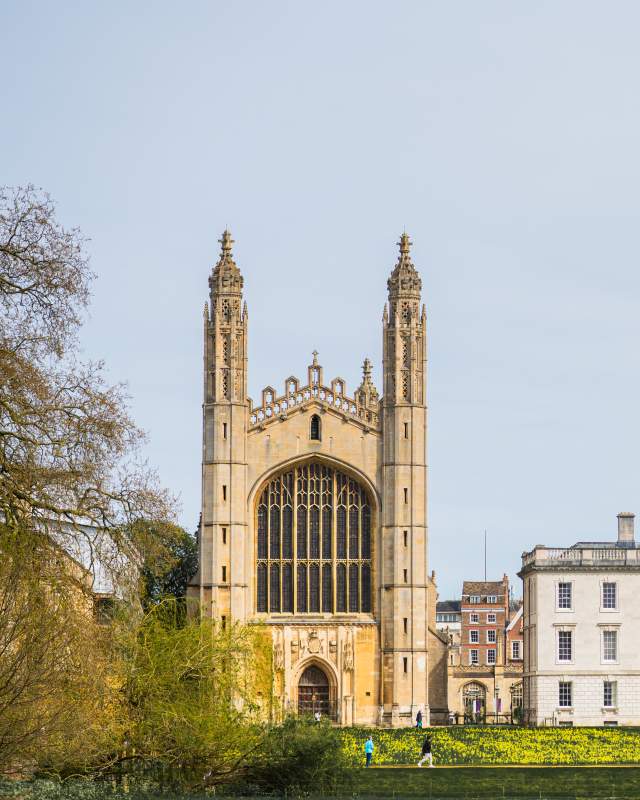 Kings College Chapel and the back of the white Gibbs Building