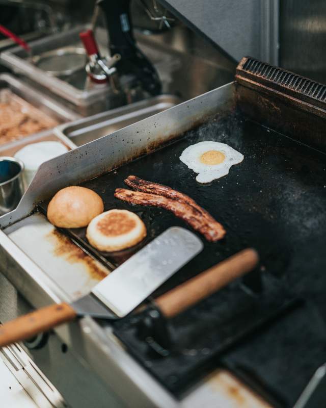 Diners & Dives