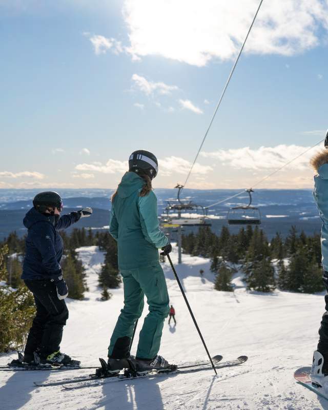 Flott vær og skiforhold på Sjusjøen Skisenter