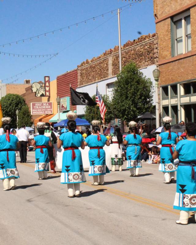 Parade1