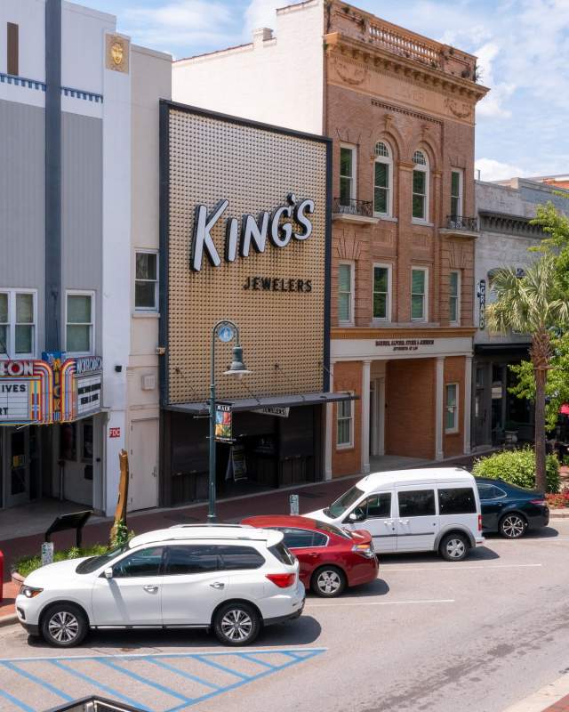 Cityscape of King's on Main Street