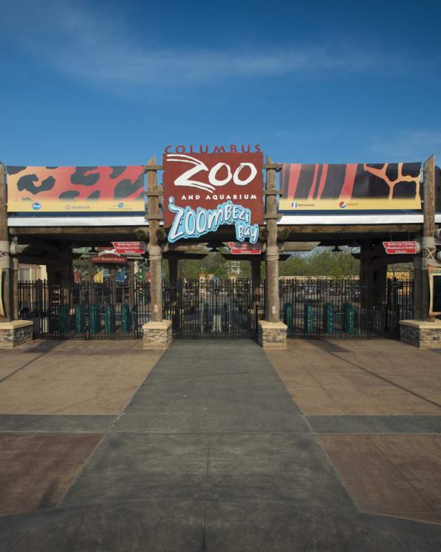entrance to the columbus zoo