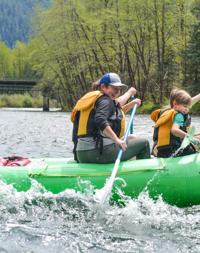 Family rafting on the McKenzie River