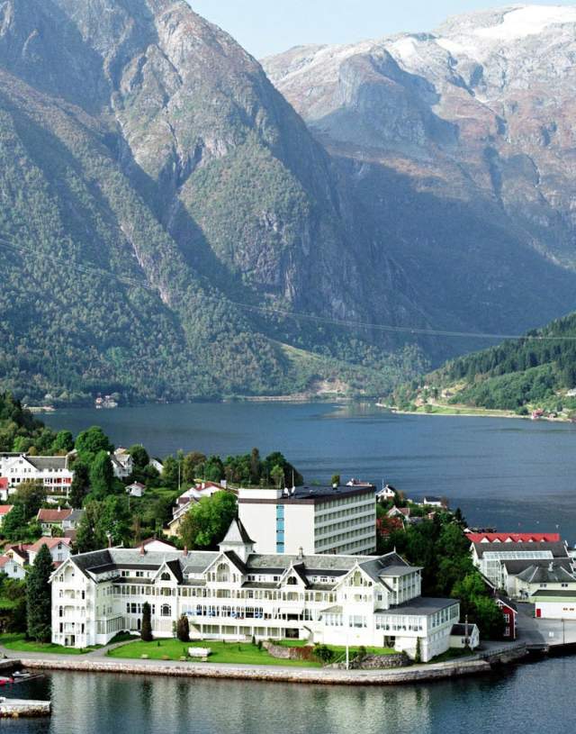 Kviknes Hotel