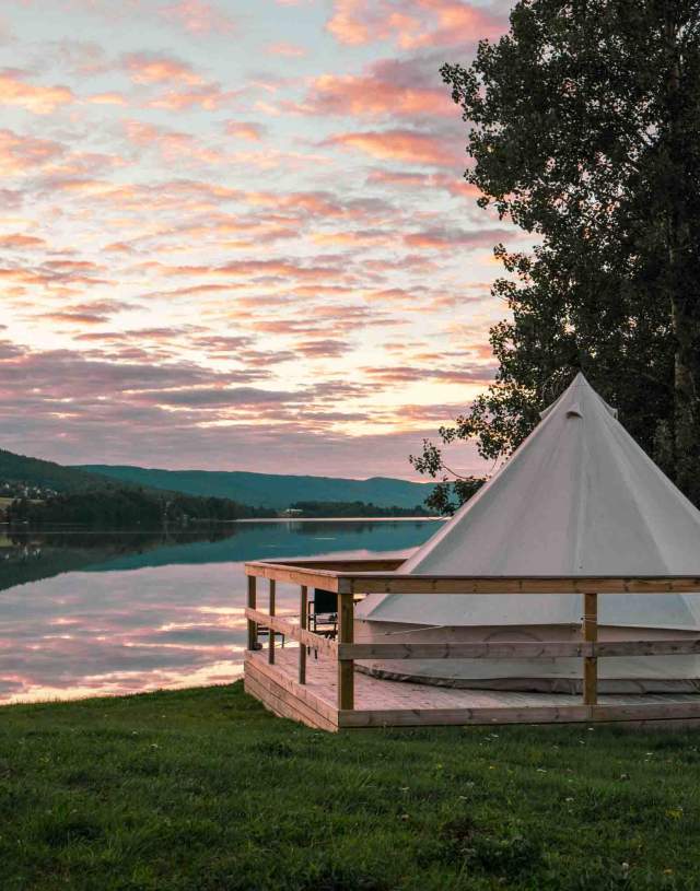 Stemningsfull Glamping hos Thorbjørnrud hotell