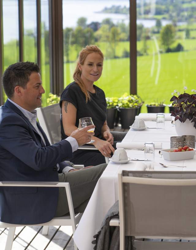 Summery dining and meeting room at Hoel farm
