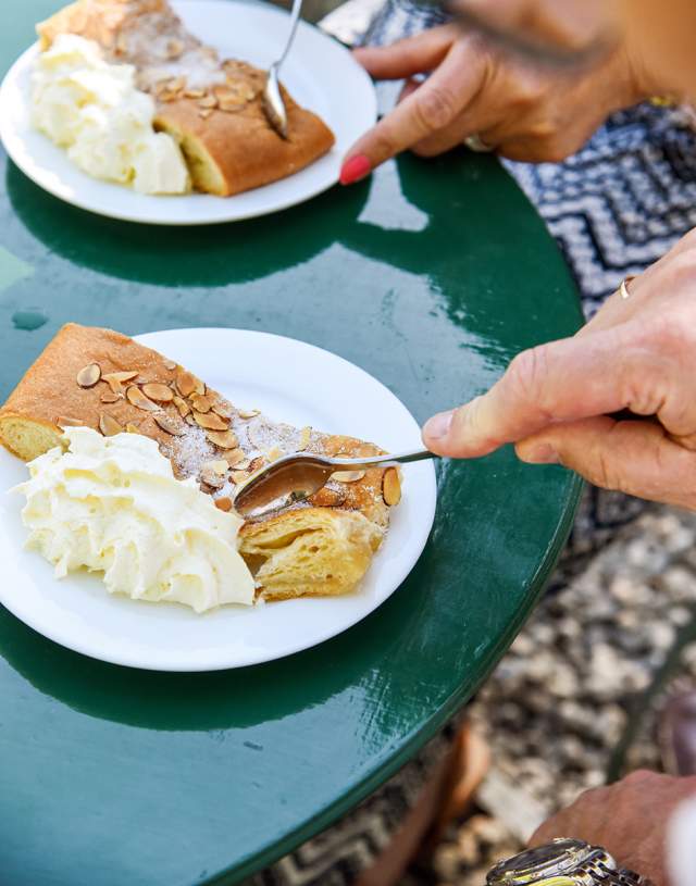 Den kjente og gode Alby-kringla på Alby Kafe i Moss