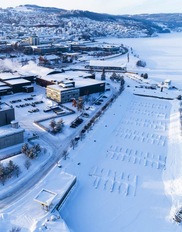 Drone photo from the Skibladner pier in Gjøvik during the winter