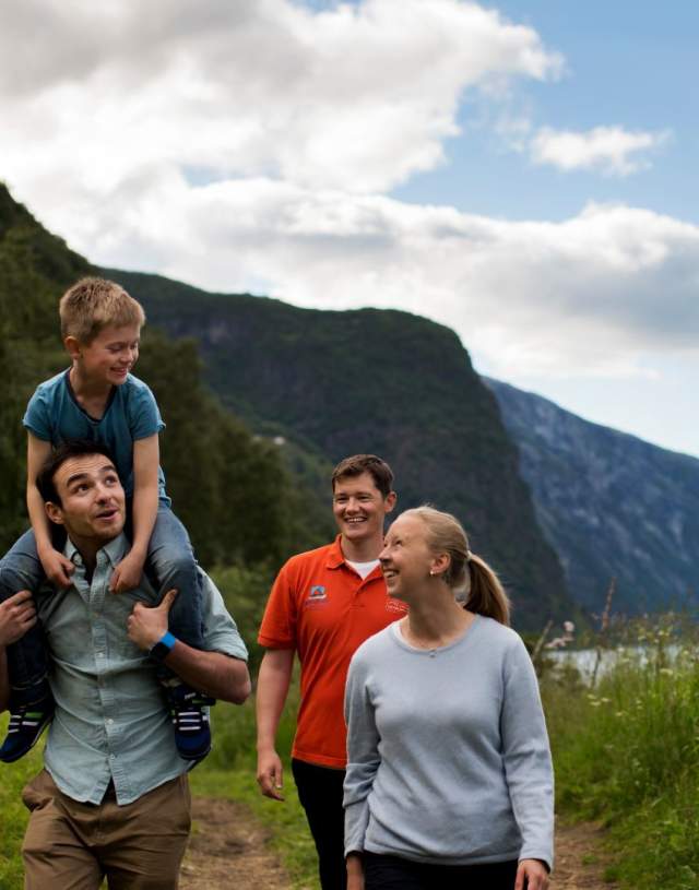 Hiking in Undredal