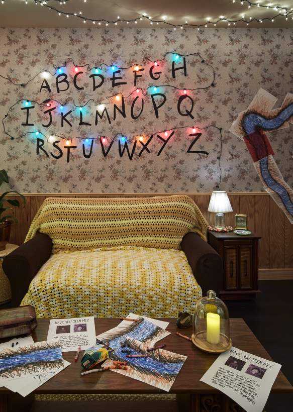 The Byer's living room in the Graduate Bloomington's Stranger Things suite