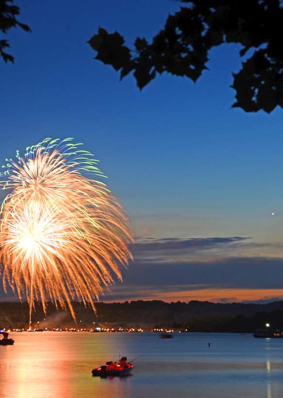 fireworks at monroe lake