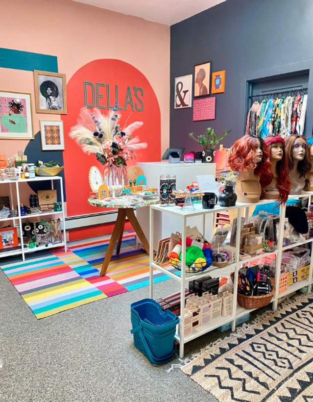 Della's Store Interior