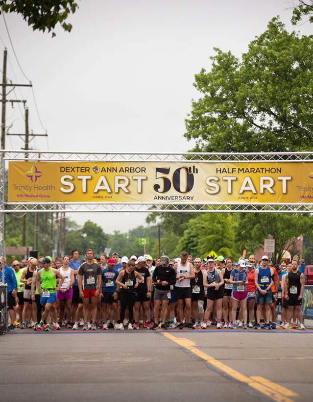Starting line at Dexter-Ann Arbor Half Marathon