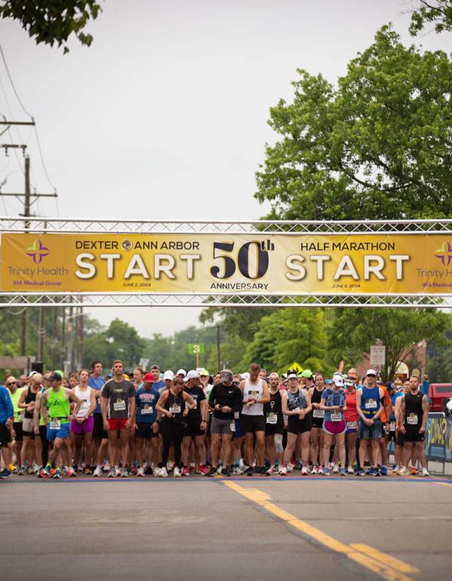Starting line at Dexter-Ann Arbor Half Marathon