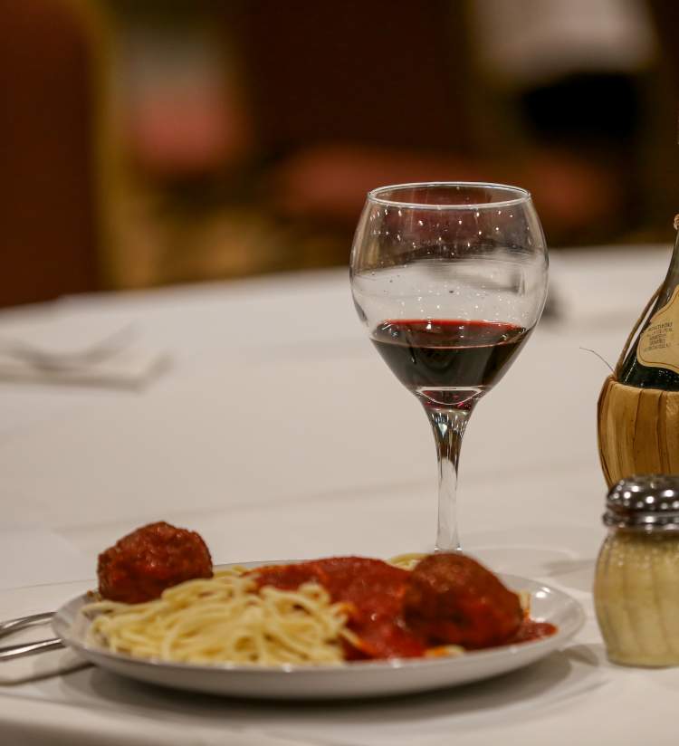 Casa Capri - Pasta & Wine