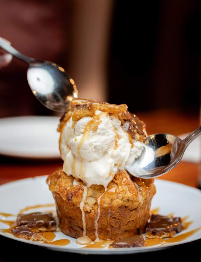 The Hound bread pudding