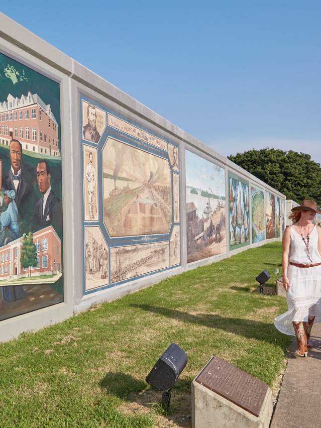 KDT Floodwall