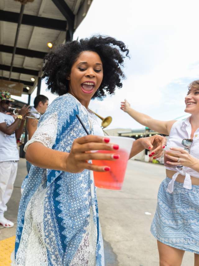 Dancing to Street Musicians