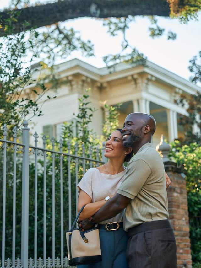 A Couple Walking in the Garden District and Exploring Historic Architecture