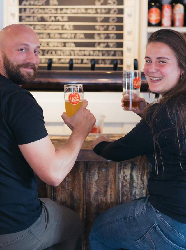 Couple drinking beer