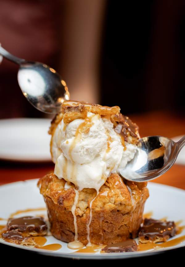 The Hound bread pudding