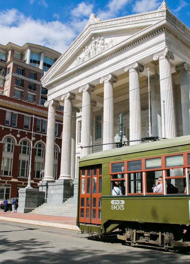 Gallier Hall- Central Business District- Streetcar