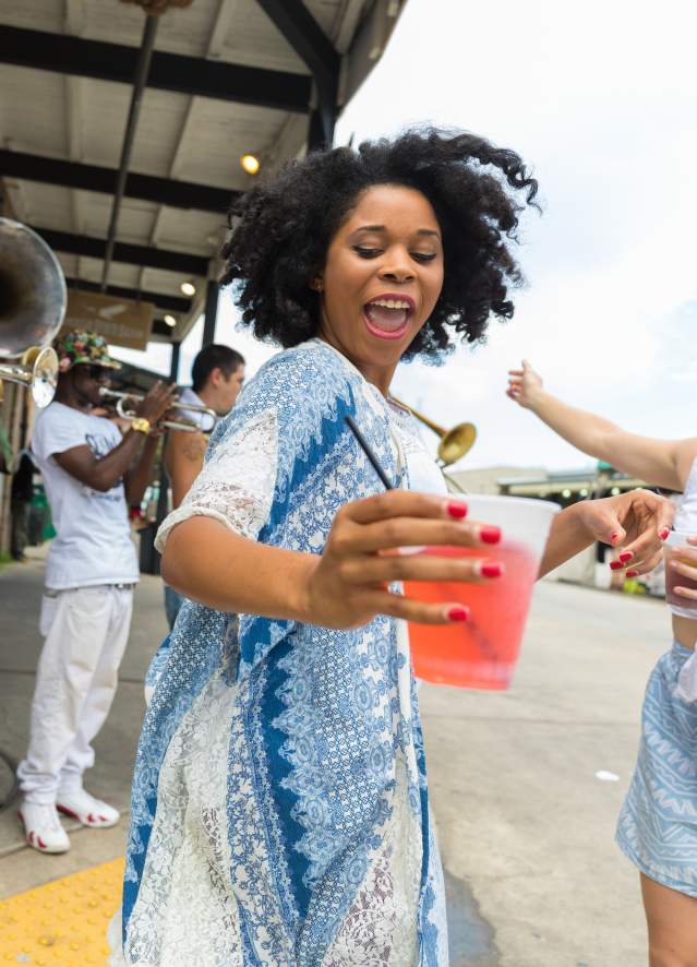 Dancing to Street Musicians