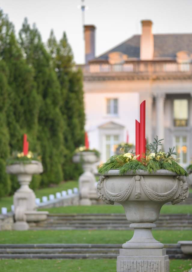 Nemours Estate - Holiday
