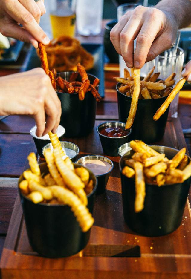 Social Birdy Dining Friends Restaurant