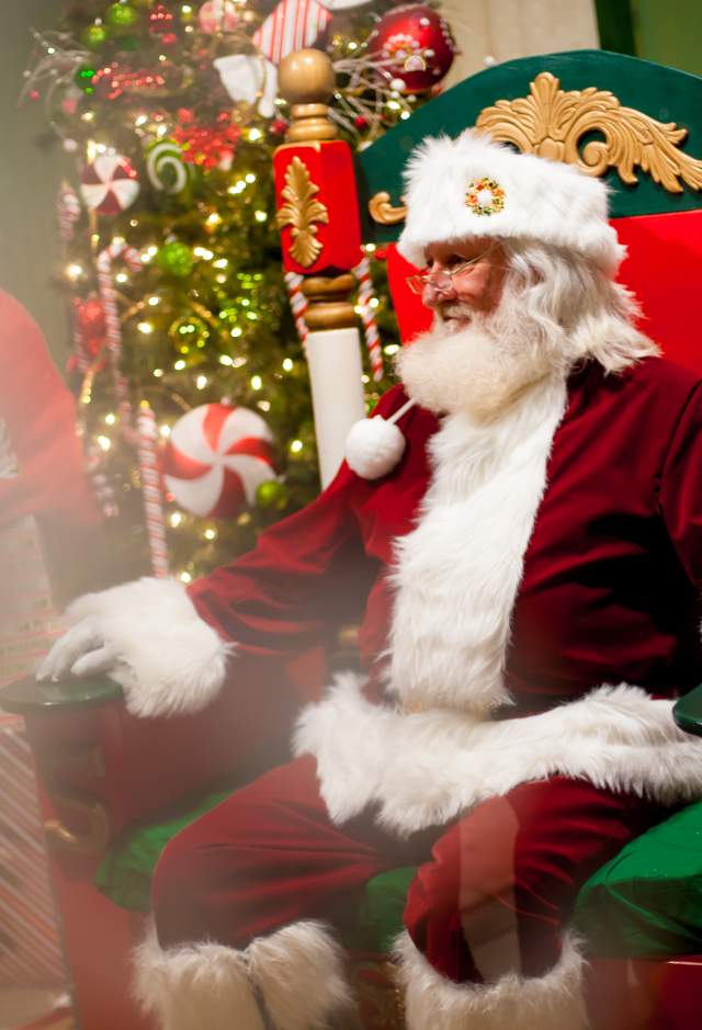 Huntsville Earlyworks Santa's Village Santa