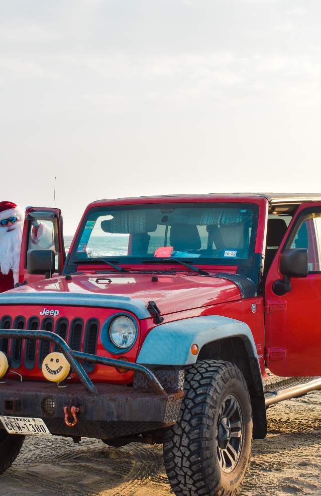 vents-holiday-christmas-santa-port-aransas-texas-mr-mrs-clause-beach