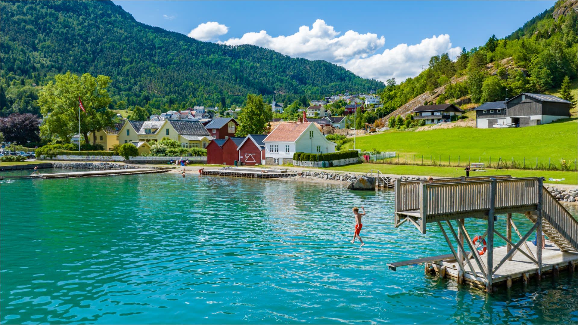 Schwimmen im Sognefjord