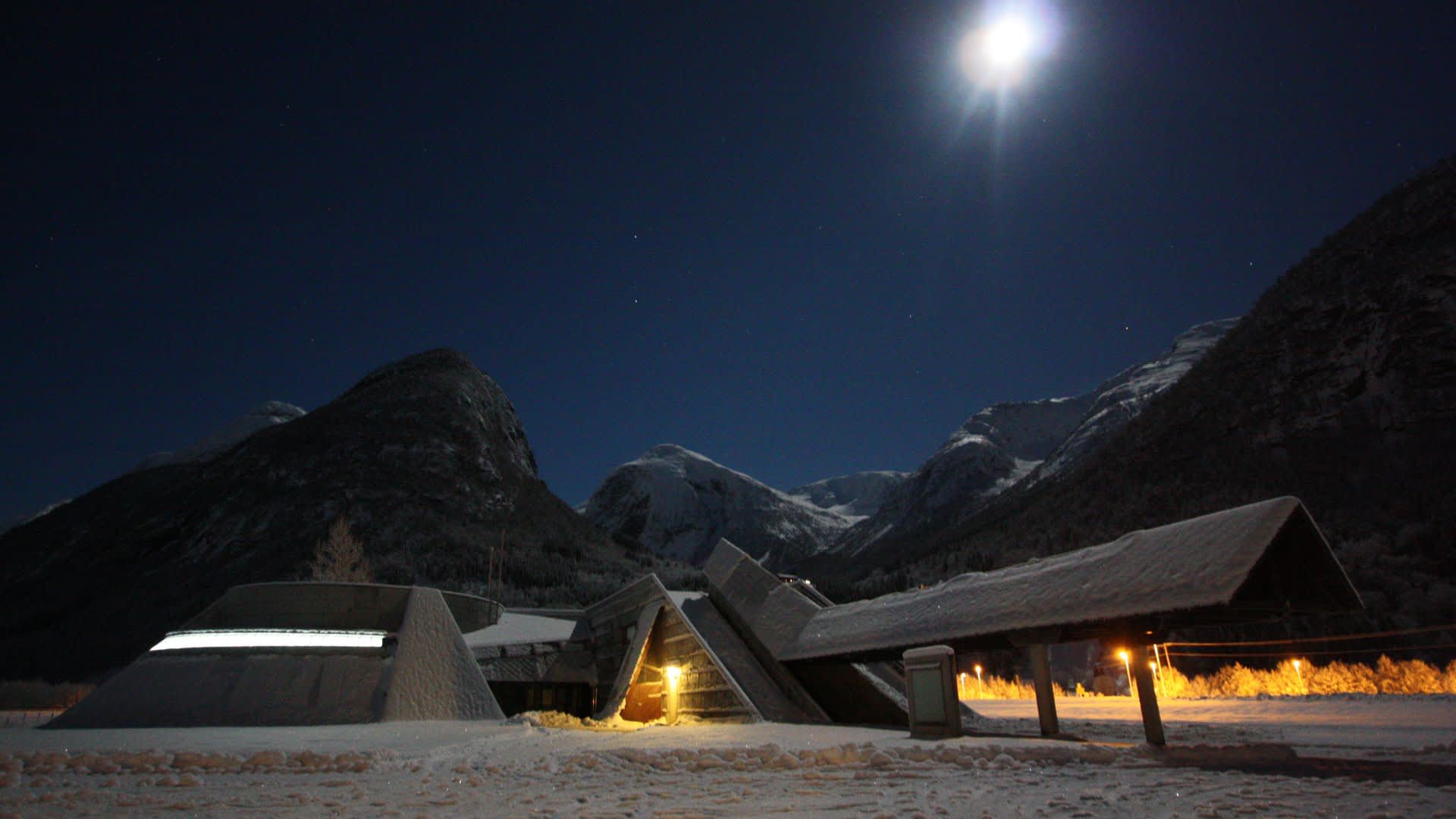 Norwegian Glacier Museum, Winter in Fjærland