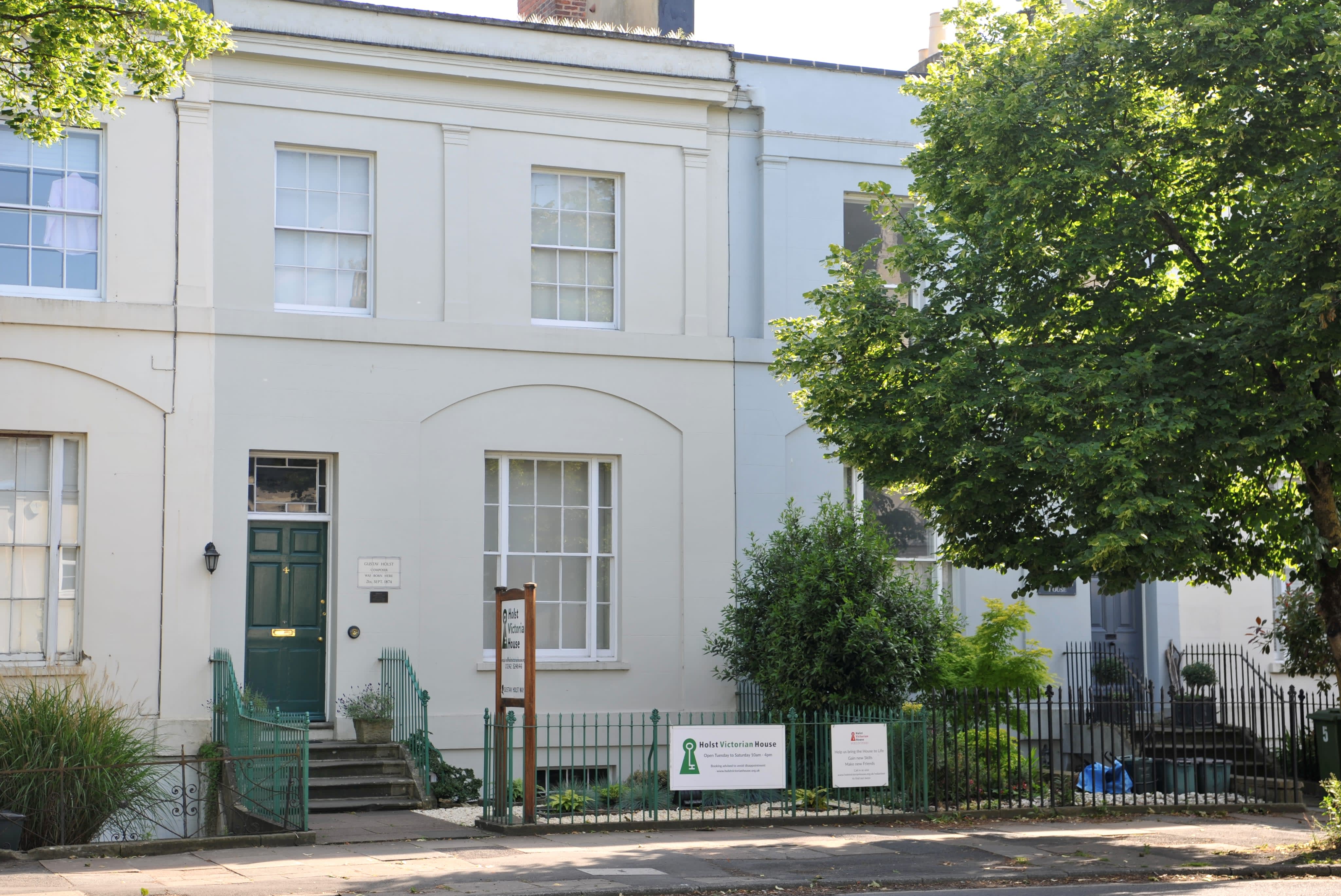 Holst Victorian House exterior in Cheltenham
