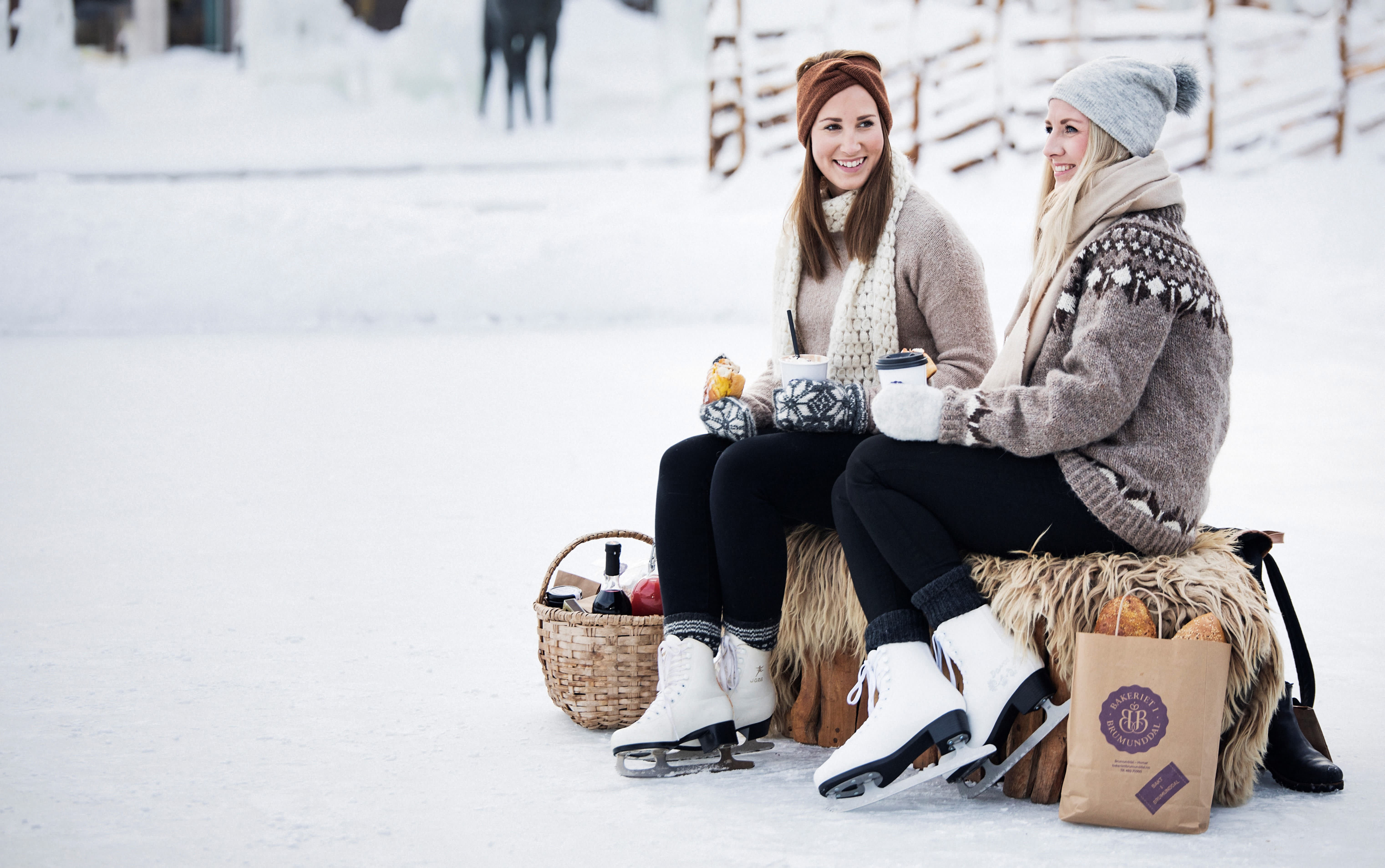 På skøyter i Ringsaker - Pause med varmt drikke