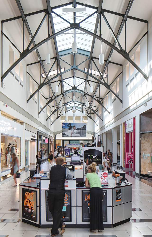 Shopping at University Park Mall in Mishawaka