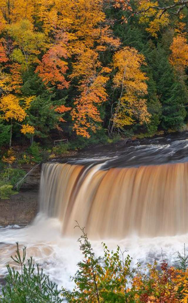 300 Waterfalls Await In Michigans Upper Peninsula 9345