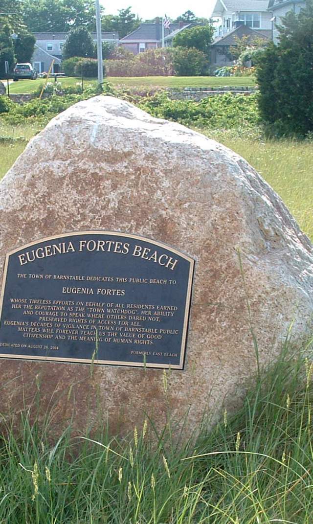 Fortes Beach placque