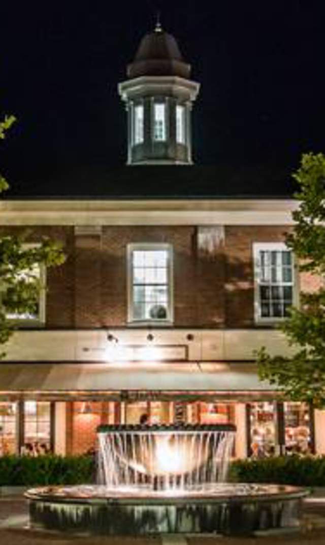 Mashpee Commons
