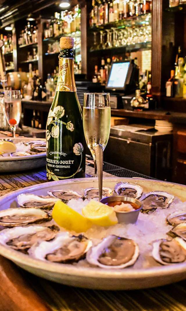 10 Best Spots for Oysters on Cape Cod
