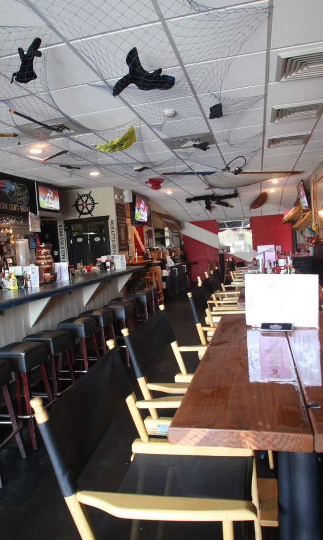Quahog Republic Dive Bar