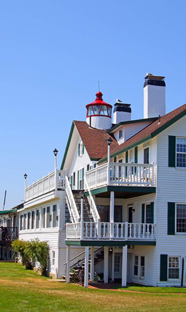 West Dennis Light at Lighthouse Inn