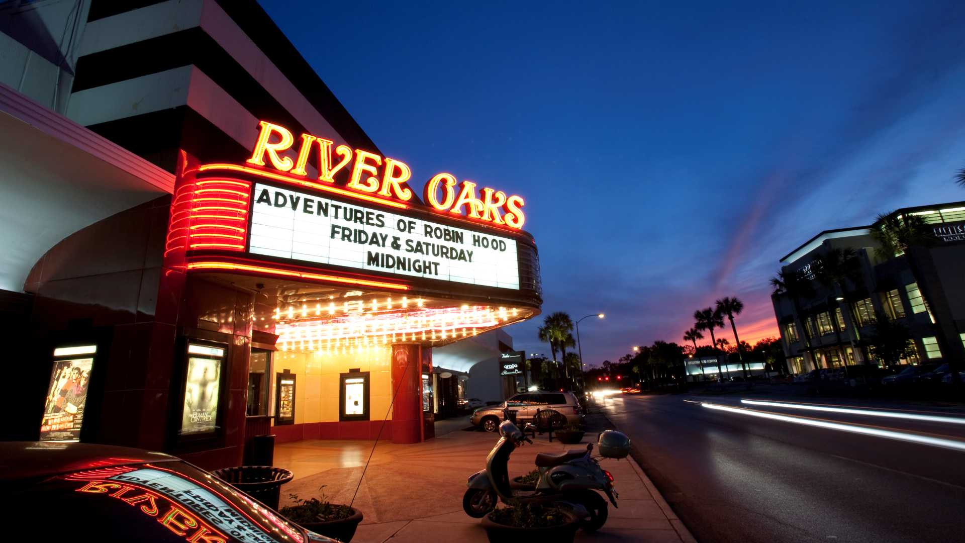 River Oaks Theater