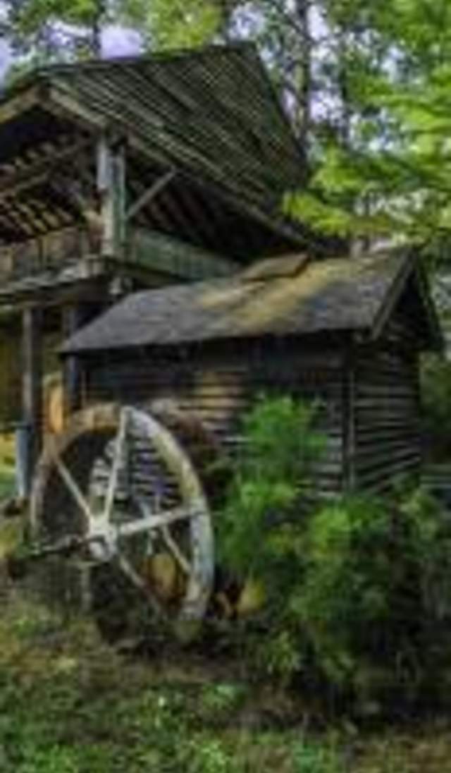 Carvers Creel waterwheel