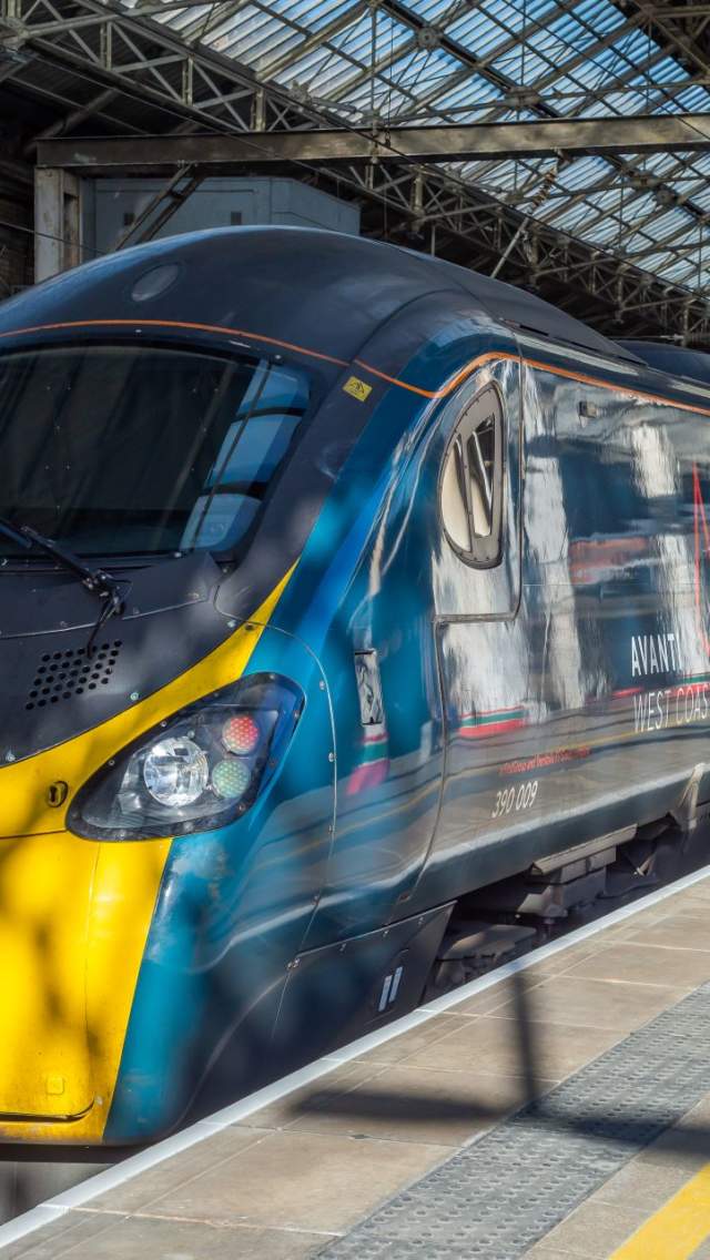 Avanti Train
